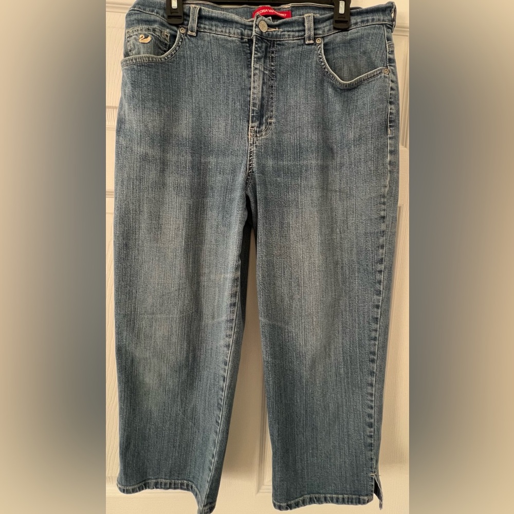 Gloria Vanderbilt Crop Jeans